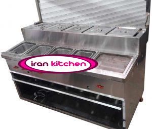 فر سلف سرویس دارای پیشخوان و چهار سرخکن فلافل دارای گریل