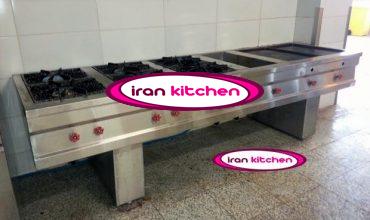 فر ساندویچی صنعتی دارای دو گریل و اجاق گاز و همچنین سرخکن رو میزی